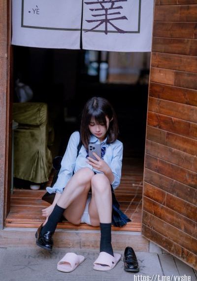 男男小受在寝室被室友c_BD英语HD高清在线观看
