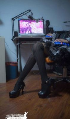 伊人久久大香线蕉综合第一自制_国产剧免费观看
