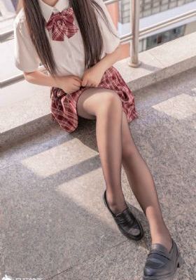 三人舌吻二女一男_在线观看免费电影