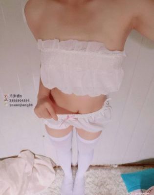 解开白丝老师的裙子猛然进入_超清免费观看视频