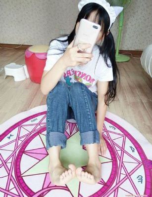 少妇喷水奶头黄网站免费_BD韩语神马影院手机在线